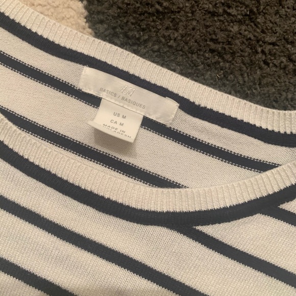 H&M short sleeve striped sweater - Picture 3 of 5